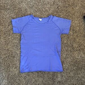 Short Sleeve Active Tee in Periwinkle Blue